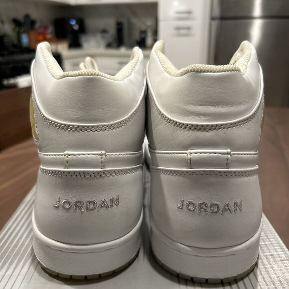Vintage Air Jordan Retro 1 White Metallic Silver 2002 Sneakers Size 14 Pre-Owned main image 13